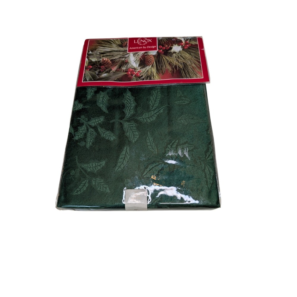 Lenox Tablecloth 70 Inch Round Green Holly Damask Christmas Holiday Jacquard